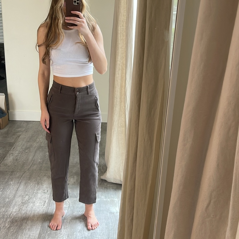 Aritzia cargo jean - Picture 4 of 10
